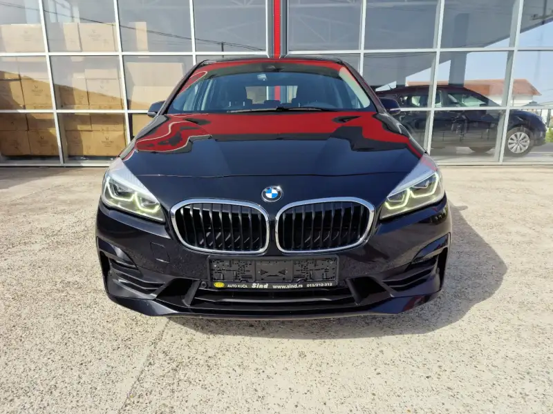 BMW 218d 2 ActiveTourer Dizel 2021. godište - Slika 2
