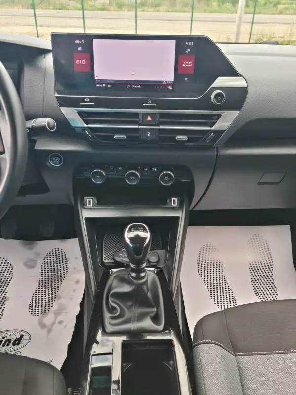 Citroen C4 Benzin 2021. godište - Slika 16