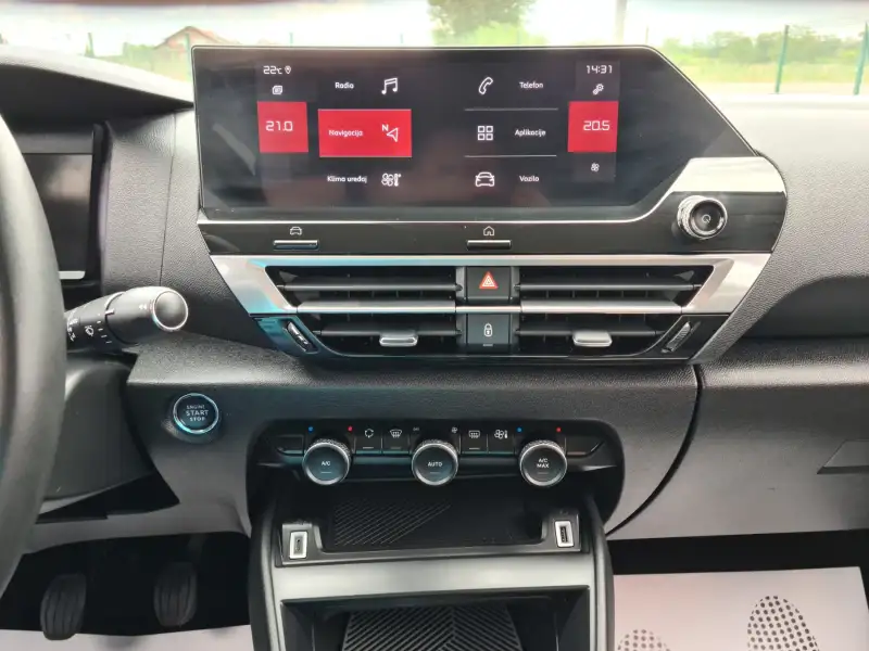 Citroen C4 Benzin 2021. godište - Slika 18