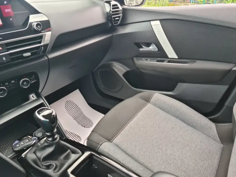 Citroen C4 Benzin 2021. godište - Slika 21
