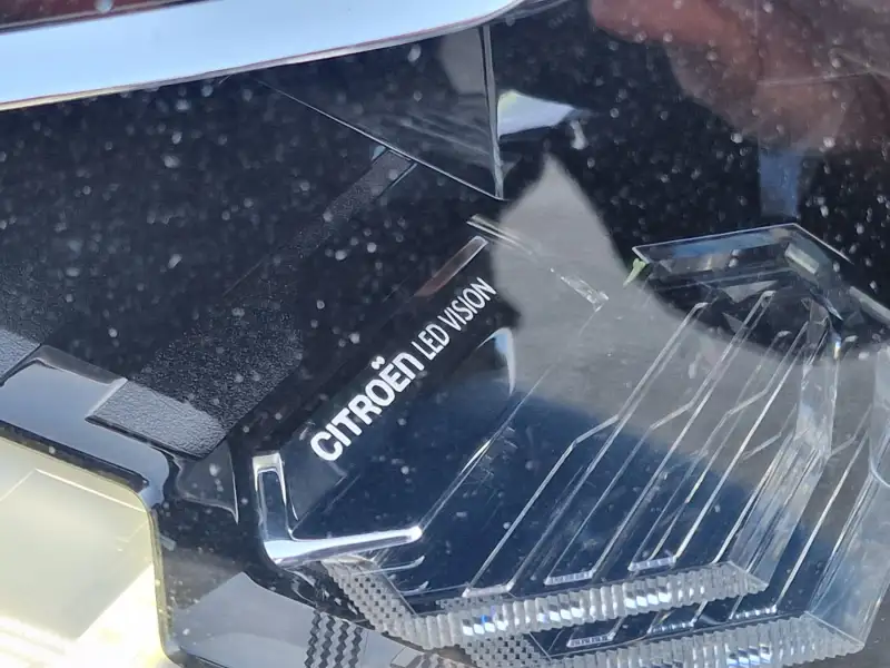 Citroen C4 Benzin 2022. godište - Slika 23