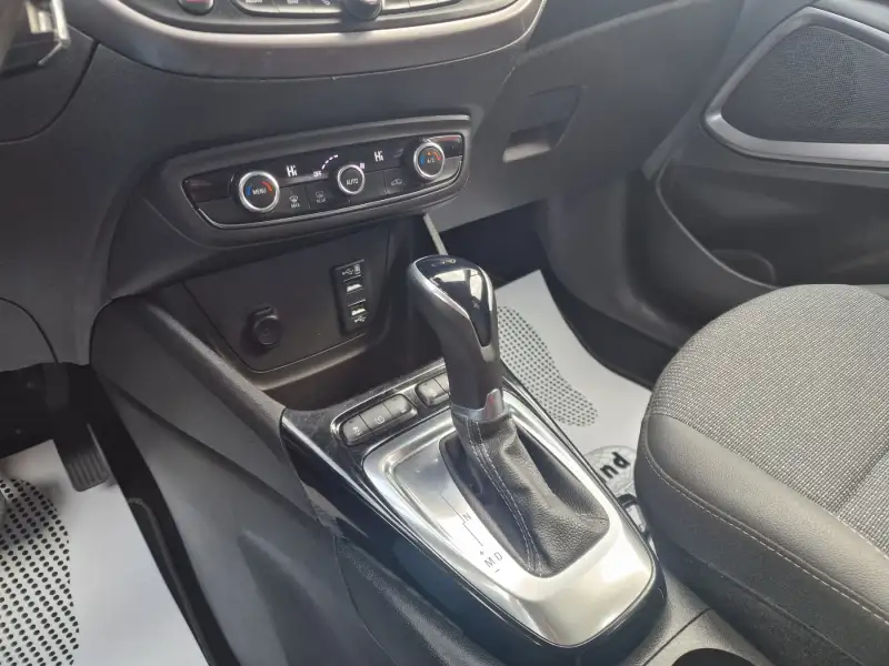 Opel Crossland x Elegance Dizel 2021. godište - Slika 18