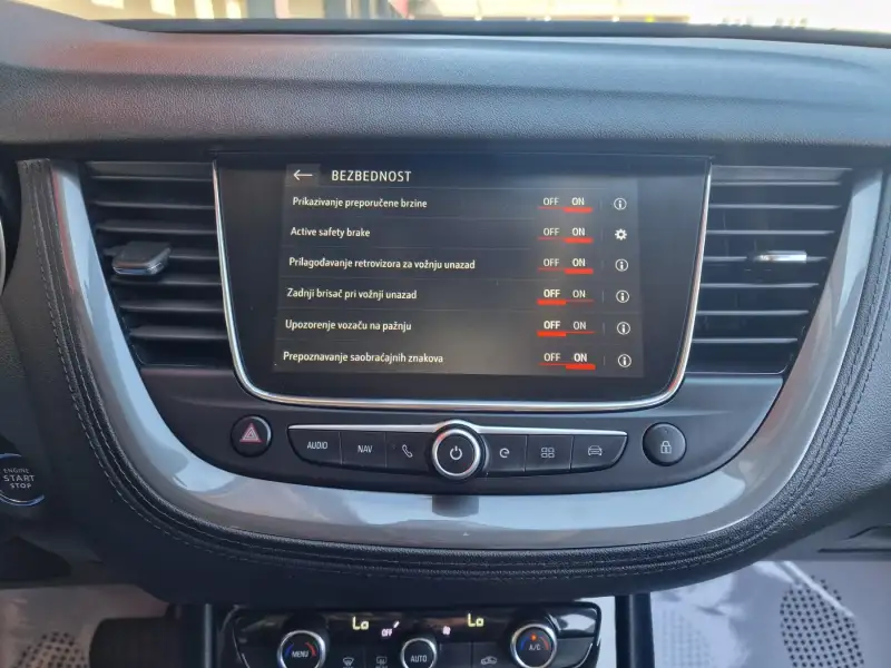 Opel Grandland X AWD 300 ELITE Hibrid / Benzin 2020. godište - Slika 29