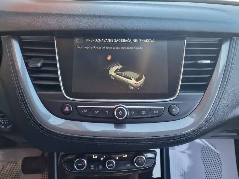 Opel Grandland X AWD 300 ELITE Hibrid / Benzin 2020. godište - Slika 32