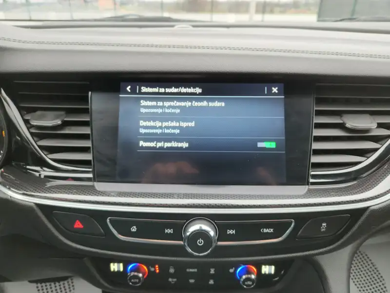 Opel Insignia Grand Sport Dizel 2022. godište - Slika 25
