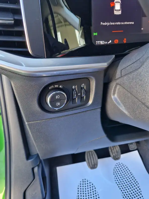 Opel Mokka Elegance Benzin 2021. godište - Slika 19