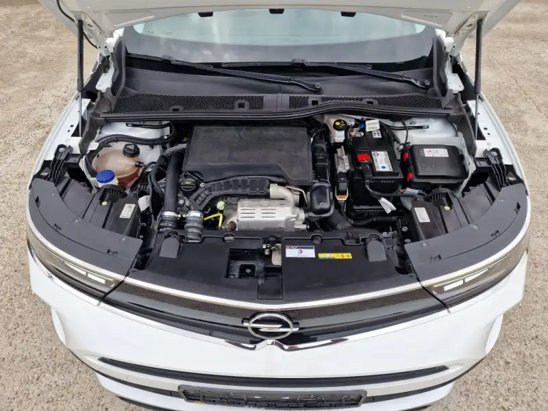 Opel Mokka Elegance Benzin 2022. godište - Slika 32