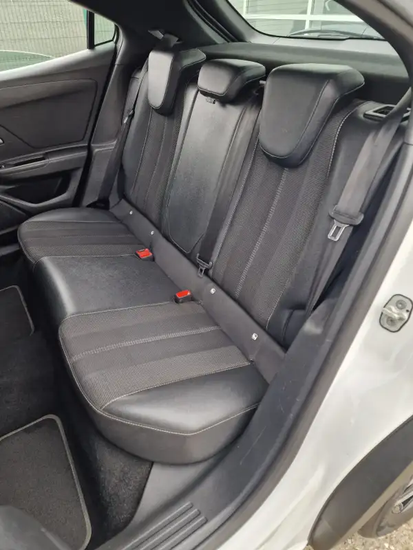 Opel Mokka Elegance Benzin 2022. godište - Slika 13