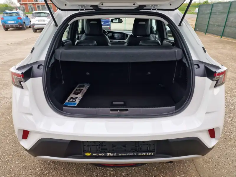 Opel Mokka Elegance Benzin 2022. godište - Slika 31