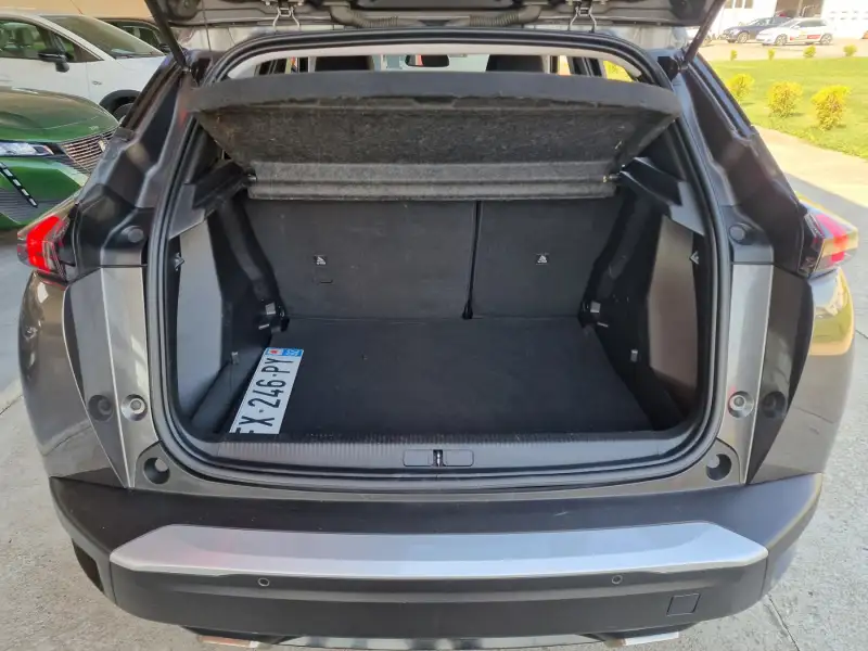 Peugeot 2008 Benzin 2021. godište - Slika 28