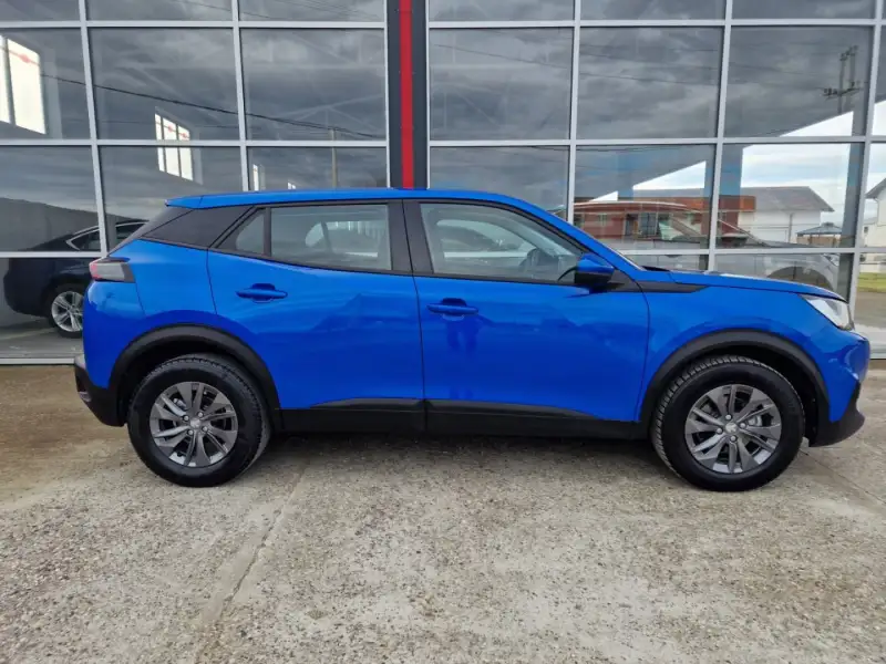 Peugeot 2008 Benzin 2021. godište - Slika 4