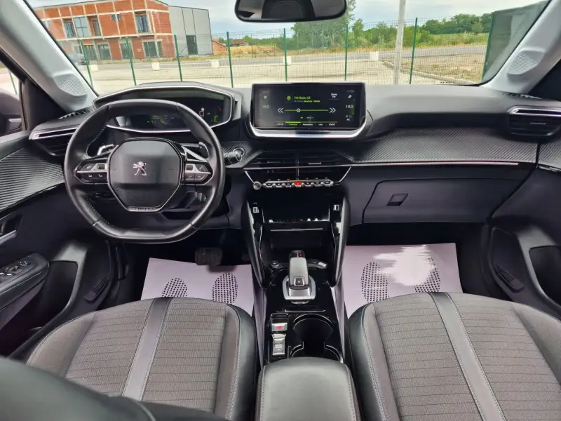Peugeot 208 ALLURE Benzin 2021. godište - Slika 13