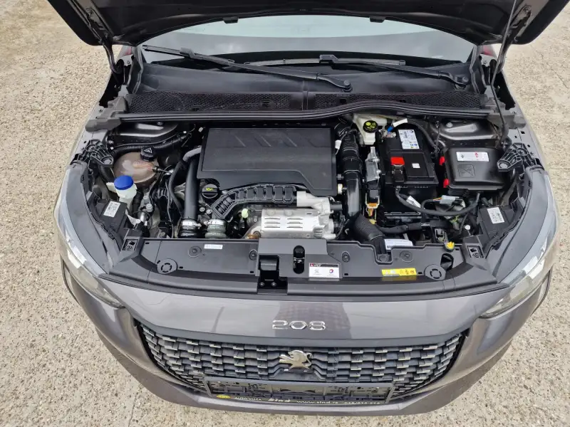 Peugeot 208 ALLURE Benzin 2021. godište - Slika 31