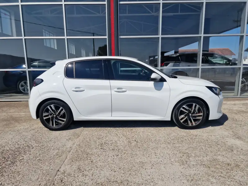 Peugeot 208 ALLURE Benzin 2021. godište - Slika 4