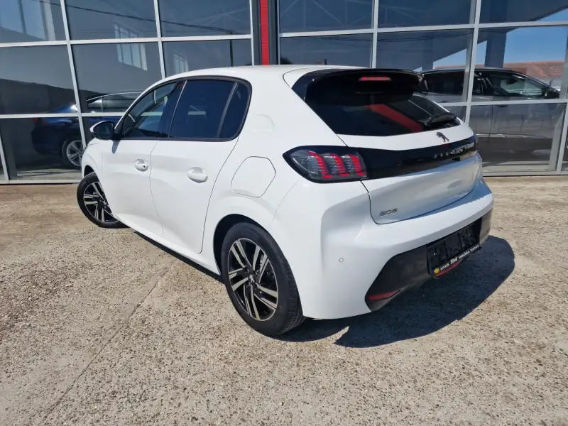 Peugeot 208 ALLURE Benzin 2021. godište - Slika 7