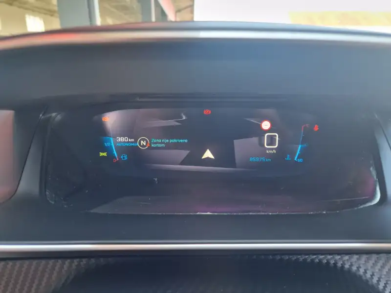 Peugeot 208 ALLURE Benzin 2021. godište - Slika 17
