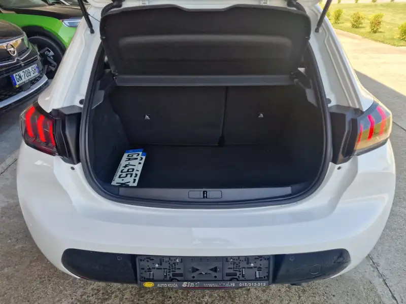 Peugeot 208 ALLURE Benzin 2021. godište - Slika 29