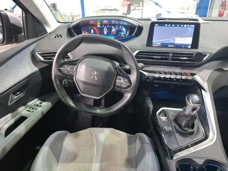 Peugeot 3008 ALLURE Dizel 2020. godište - Slika 2