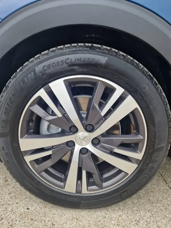 Peugeot 3008 ALLURE Hibrid / Benzin 2021. godište - Slika 12