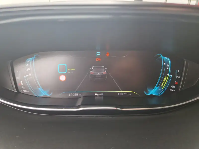 Peugeot 3008 ALLURE Hibrid / Benzin 2021. godište - Slika 18