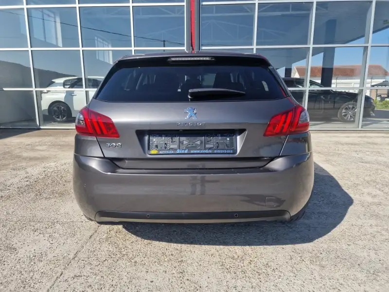 Peugeot 308 ALLURE Benzin 2021. godište - Slika 6