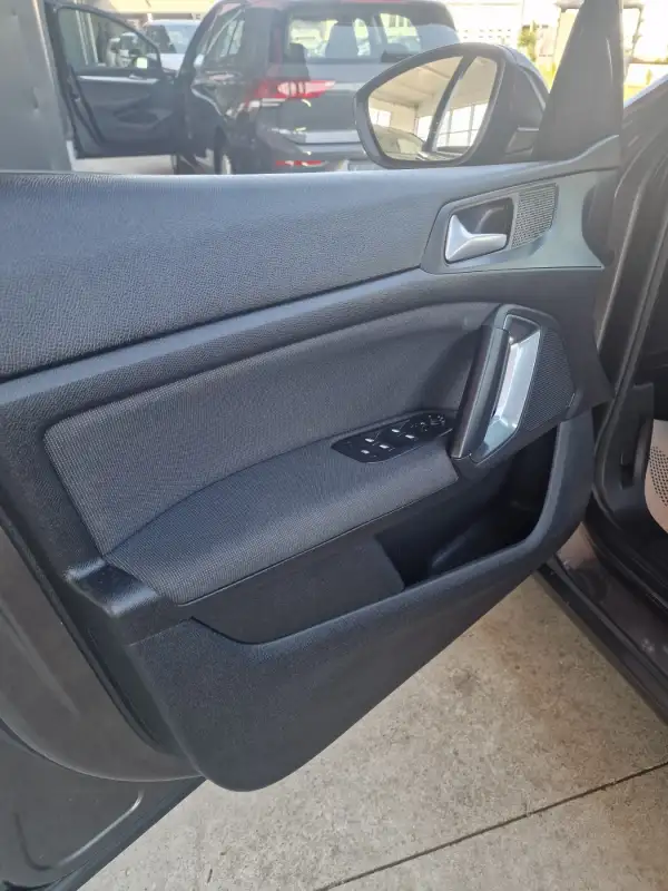 Peugeot 308 ALLURE Benzin 2021. godište - Slika 10