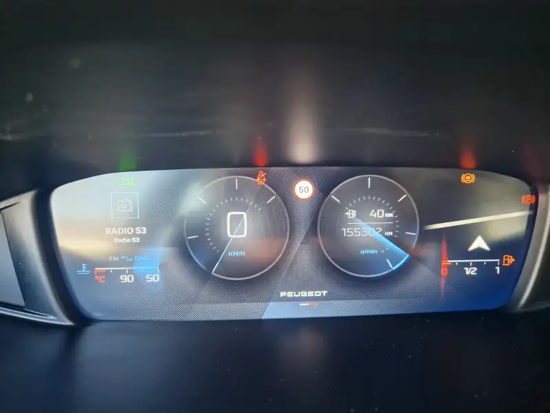Peugeot 308 Benzin 2022. godište - Slika 9