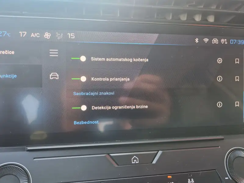 Peugeot 308 Benzin 2022. godište - Slika 15