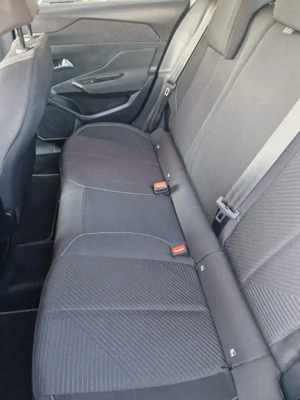 Peugeot 308 Benzin 2022. godište - Slika 20