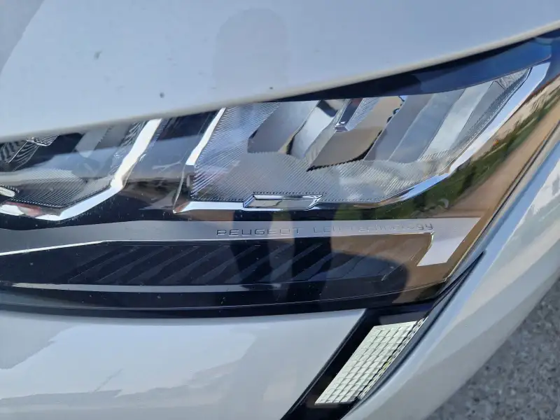 Peugeot 308 Benzin 2022. godište - Slika 25