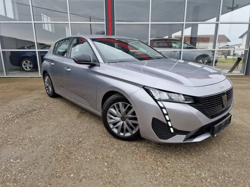 Peugeot 308 Benzin 2022. godište - Slika 3