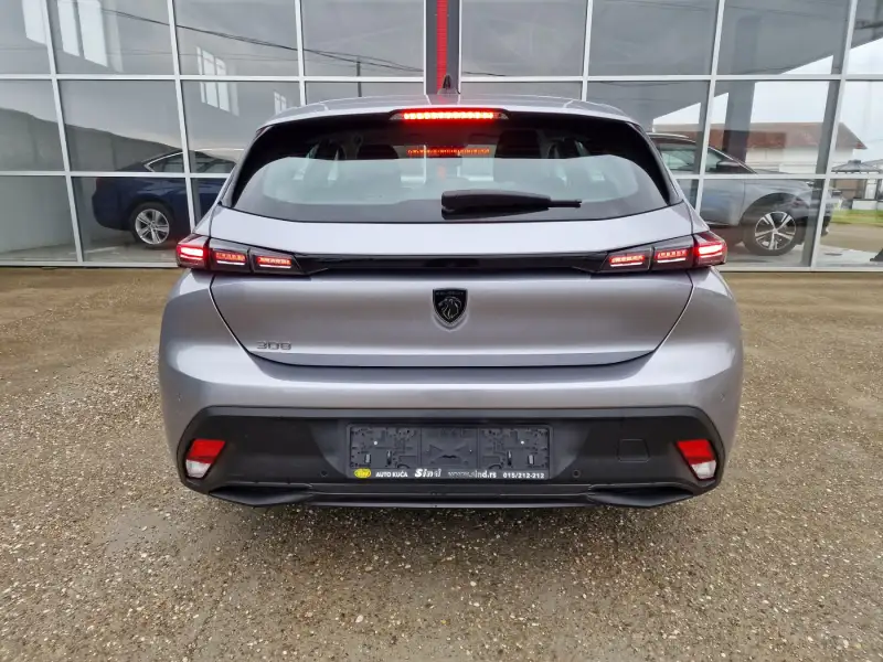 Peugeot 308 Benzin 2022. godište - Slika 6