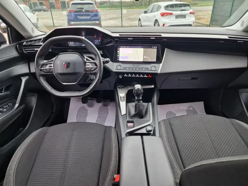 Peugeot 308 Benzin 2022. godište - Slika 14