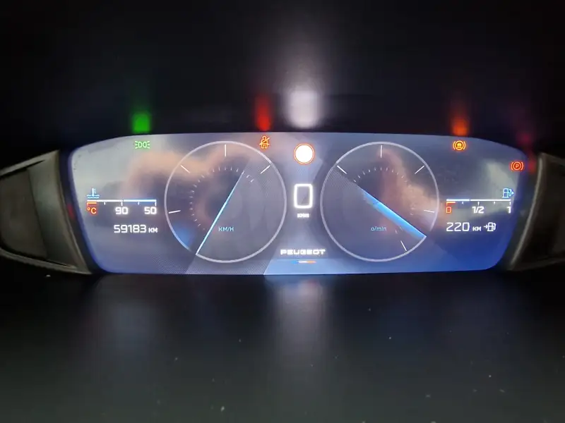 Peugeot 308 Benzin 2022. godište - Slika 17