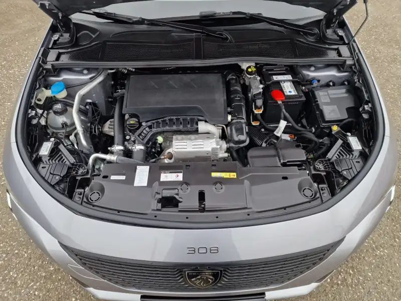 Peugeot 308 Benzin 2022. godište - Slika 36