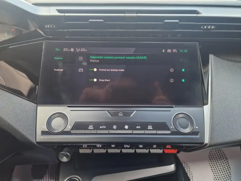 Peugeot 308 Benzin 2023. godište - Slika 22