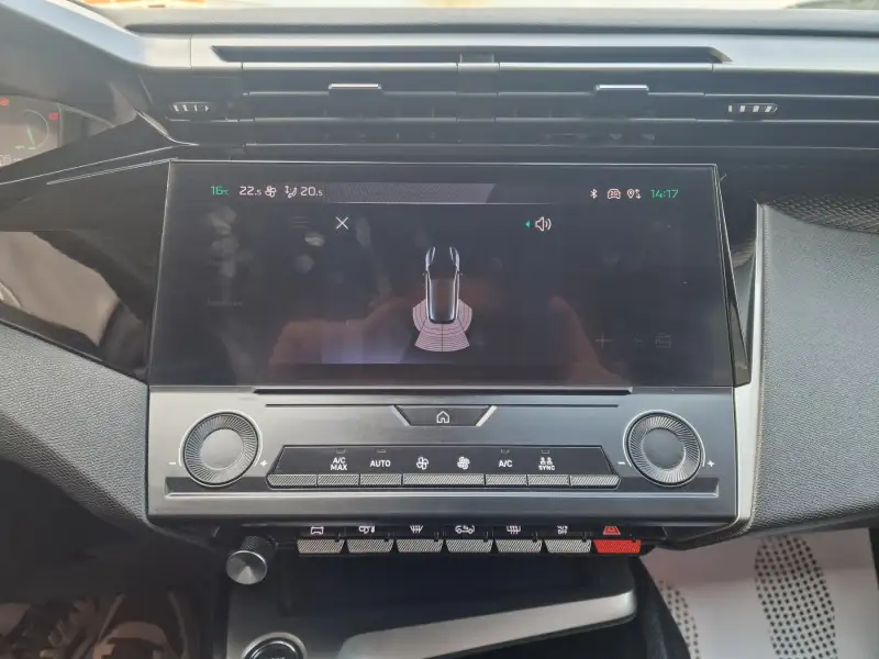 Peugeot 308 Benzin 2023. godište - Slika 27