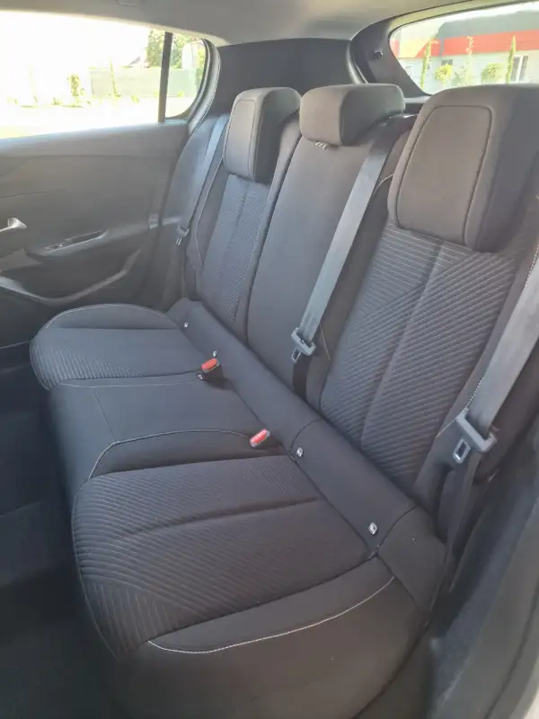 Peugeot 308 ACTIVE Dizel 2022. godište - Slika 13