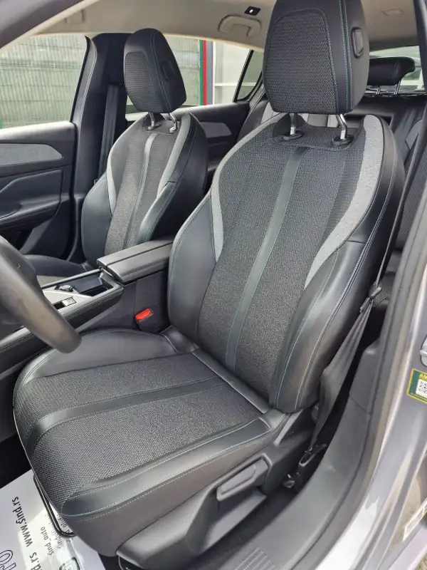 Peugeot 308 ALLURE Benzin 2022. godište - Slika 12