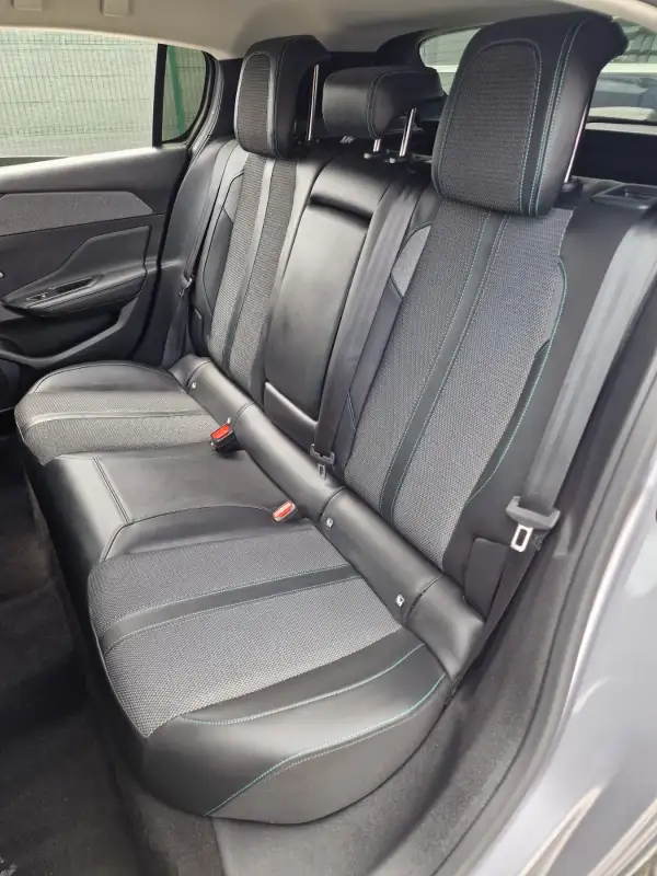 Peugeot 308 ALLURE Benzin 2022. godište - Slika 13