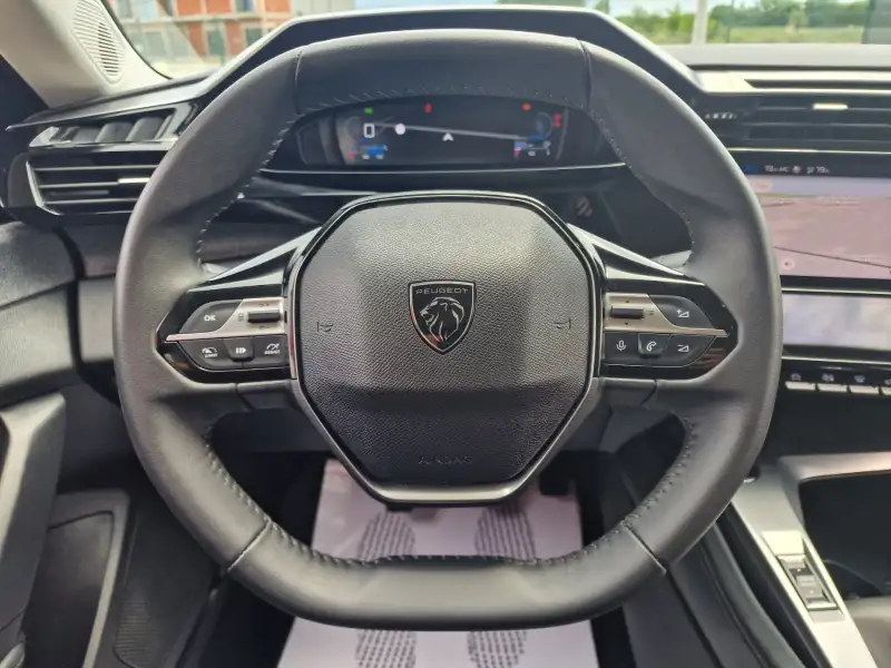 Peugeot 308 ALLURE Benzin 2022. godište - Slika 17