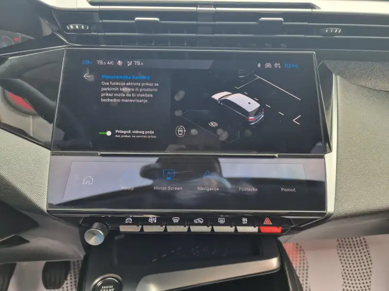 Peugeot 308 ALLURE Benzin 2022. godište - Slika 26