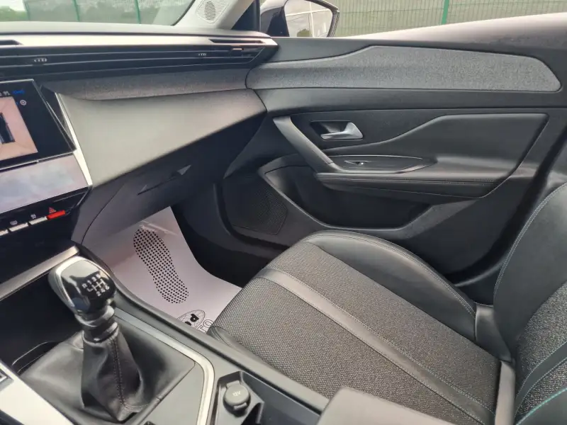 Peugeot 308 ALLURE Benzin 2022. godište - Slika 33
