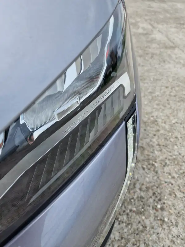 Peugeot 308 ALLURE Benzin 2022. godište - Slika 37