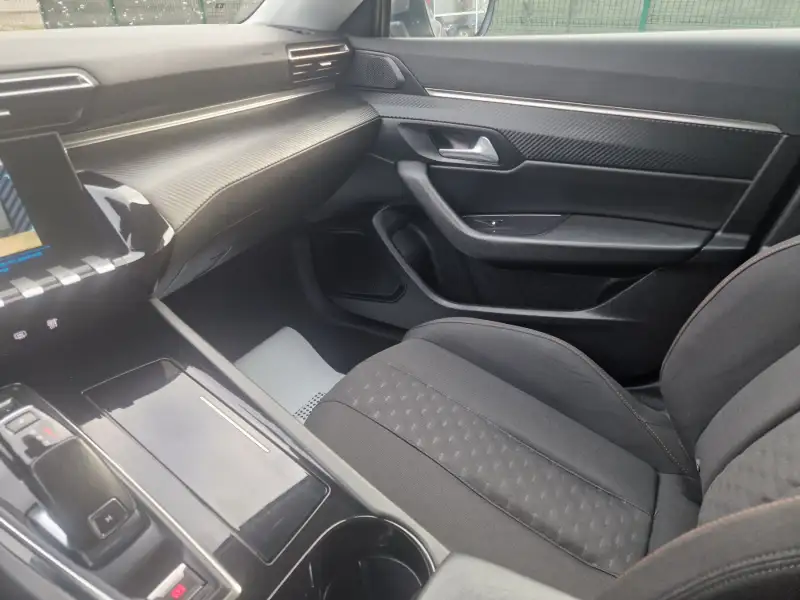 Peugeot 508 EAT8 Dizel 2020. godište - Slika 25