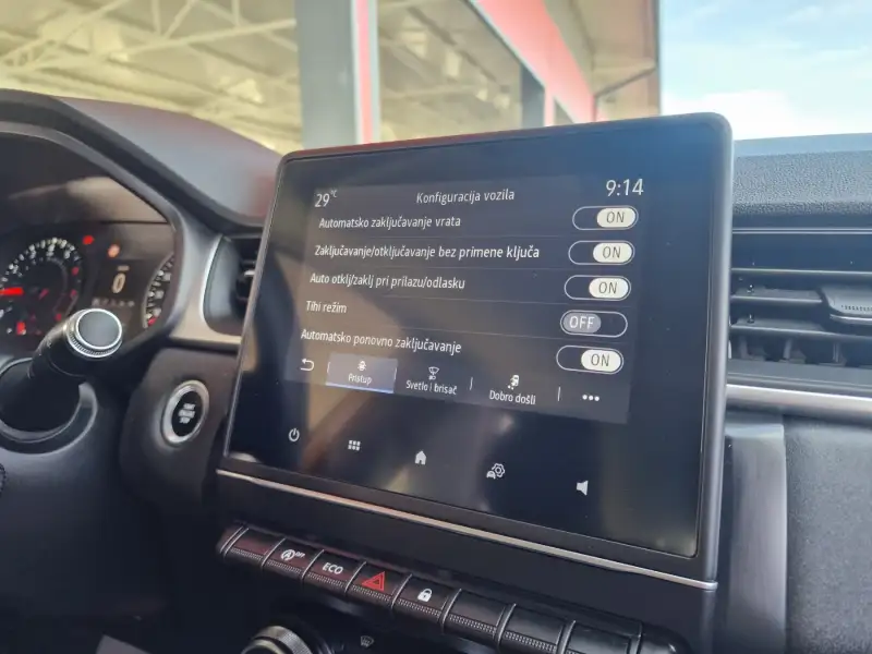 Renault Captur Benzin 2021. godište - Slika 23