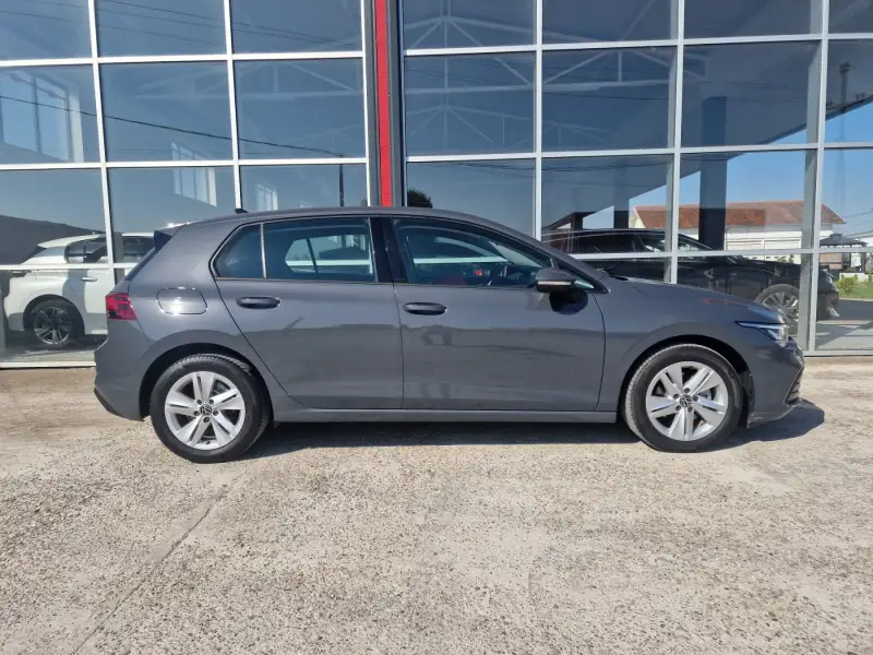 Volkswagen Golf 8 Dizel 2021. godište - Slika 4