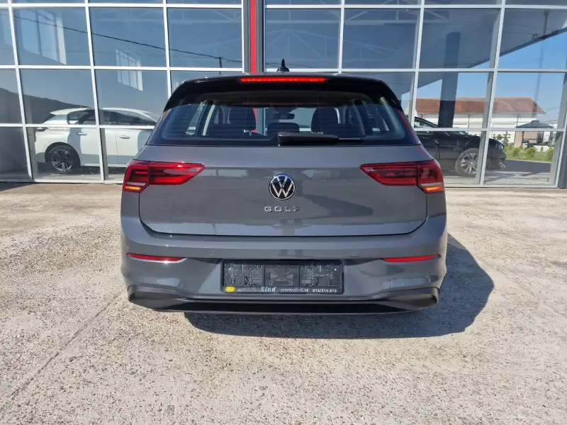 Volkswagen Golf 8 Dizel 2021. godište - Slika 6