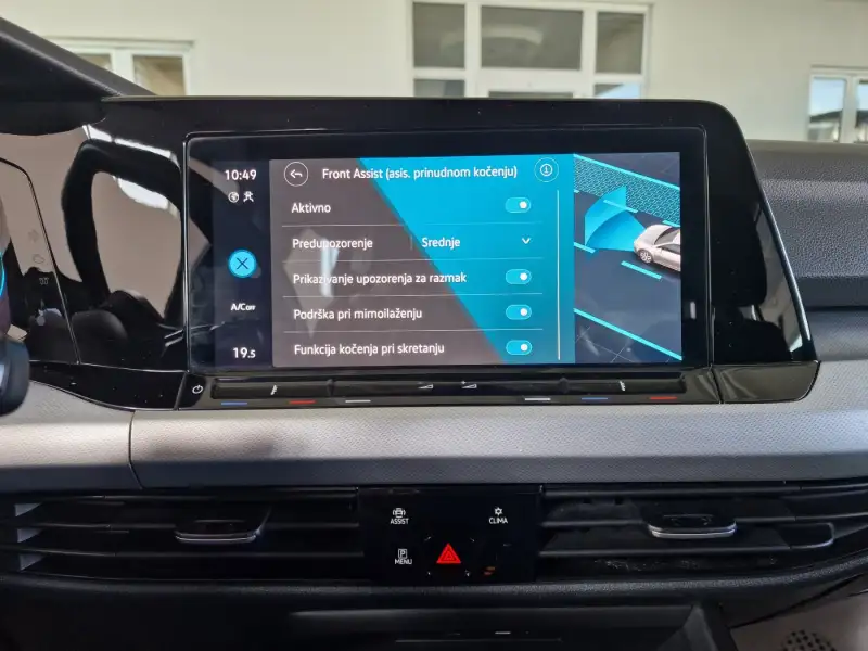 Volkswagen Golf 8 Dizel 2021. godište - Slika 21