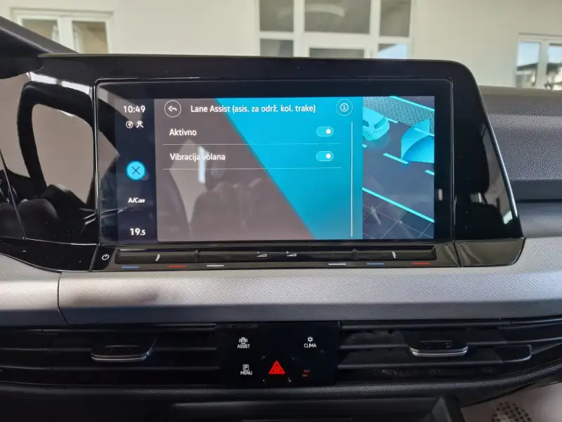 Volkswagen Golf 8 Dizel 2021. godište - Slika 25